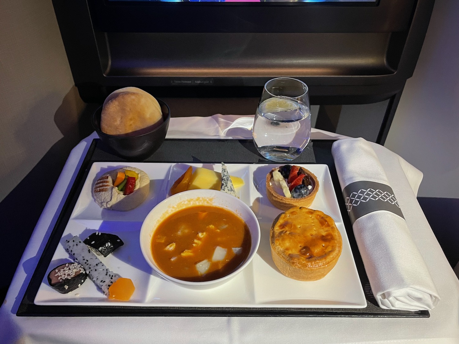 is the food on qatar airways halal in the United States?