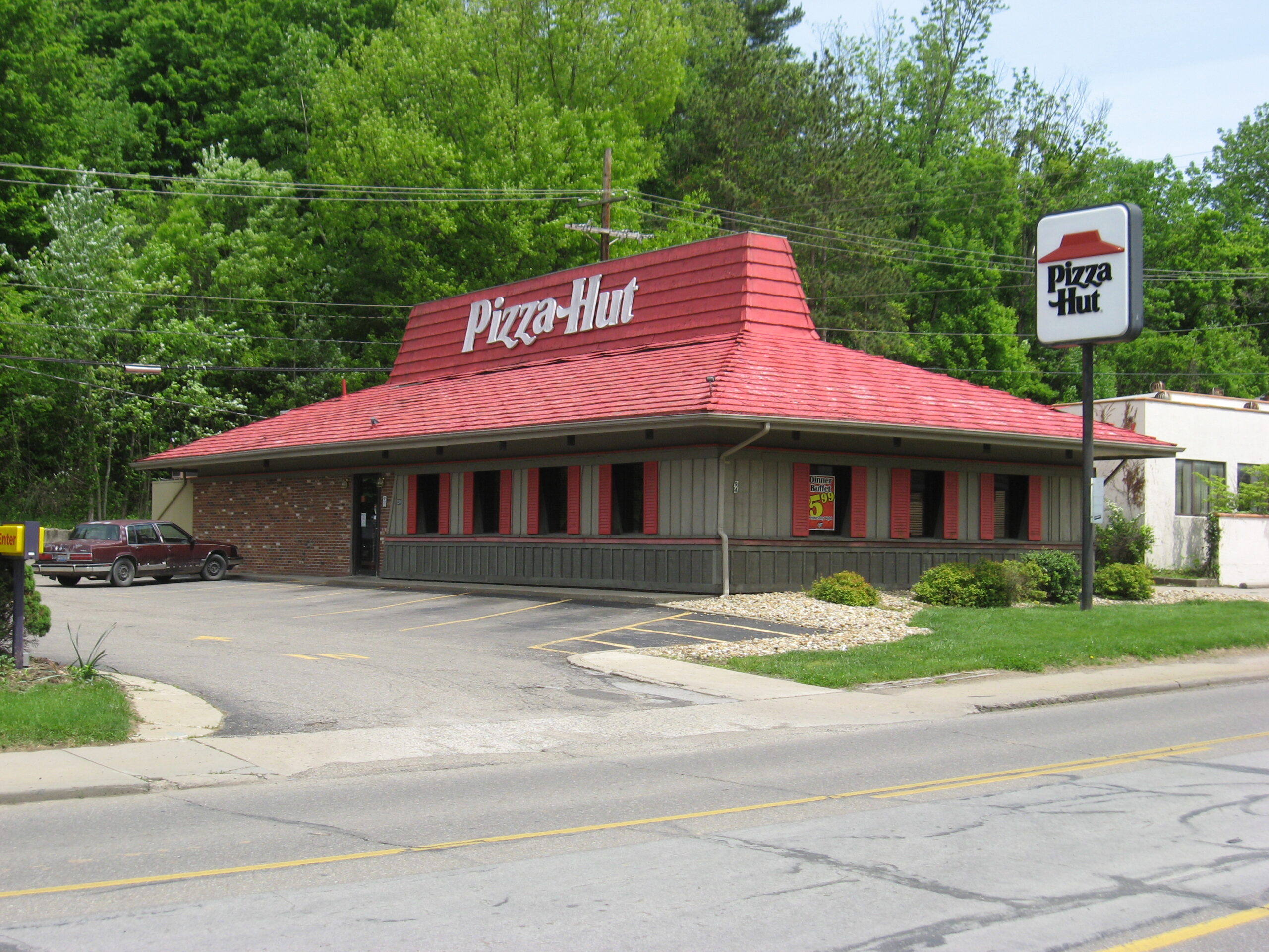 is pizza hut halal in us in the United States?